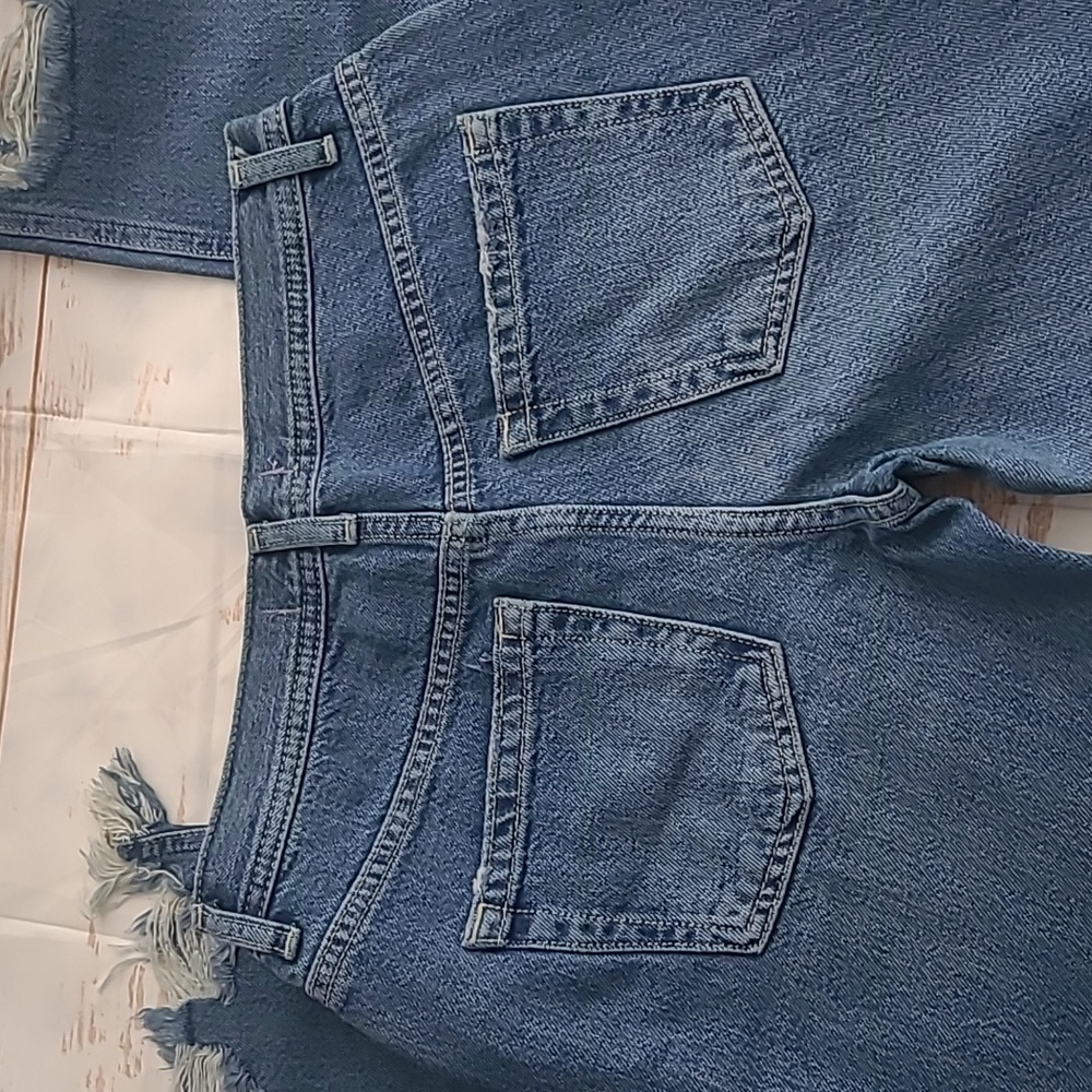 We the Free .. Free People .. sz 26 .. Distressed - Picture 4 of 4